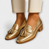 Celeste Mocasines Dorados con Borlas Elegantes