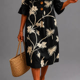 Vestido informal de mujer con estampado floral.