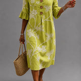 Vestido informal de mujer con estampado floral.