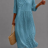 Vestido informal de mujer bordado.