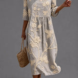 Vestido informal de mujer con estampado floral.